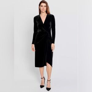 NWT Olsen Black Velvet Long Sleeve Dress Size 16
